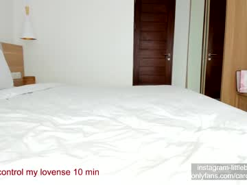 latina cam girl carolinaherera image #1475126