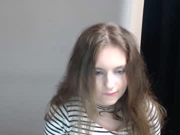 latina cam girl mija_mari image #2059470