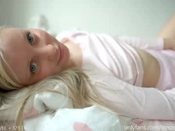 latina cam girl pureangeldolores image #3608866