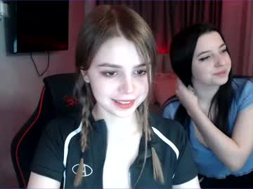 dear_helga latina cam