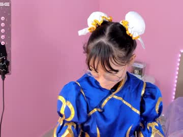 latina cam girl little_effy18 image #1622197