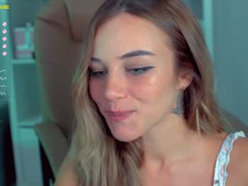 latina cam girl mia_milagros image #168022