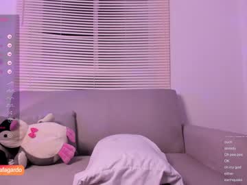 latina cam girl sweet_littleee image #3617400