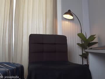 latina cam girl queen_leylla image #2015013