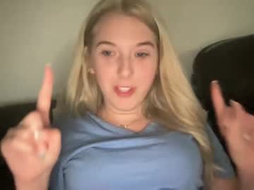 latina cam girl tpink95 image #1436431