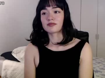 latina cam girl dronae image #2215367