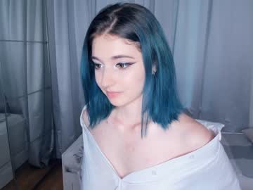 latina cam girl your_desssert image #3542669