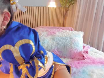latina cam girl little_effy18 image #4237994