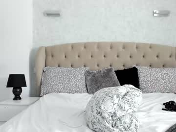 latina cam girl saradimond image #2020475