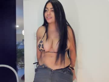 latina cam girl _lasuescun image #520792