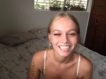 latina cam girl huntervalentinex image #4366285