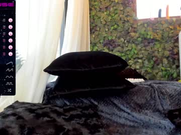 latina cam girl sassyt33n image #2316580