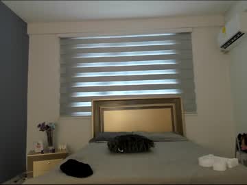 latina cam girl roberta_lipa image #1968370
