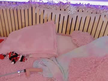 latina cam girl little_effy18 image #3969917