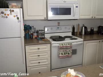 latina cam girl fiery_redhead image #2414236