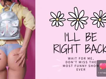 latina cam girl little_effy18 image #1196565