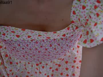 latina cam girl ellaa91 image #2741541