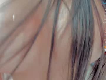 latina cam girl kissing33 image #2964822