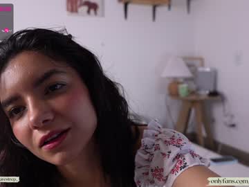 latina cam girl pookie_poo image #3214302