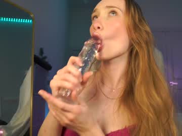 latina cam girl maggielovieee image #2277386