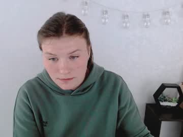 latina cam girl adelin_ti image #1810525