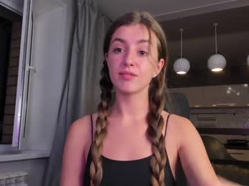 latina cam girl coy_amina_ image #1668641