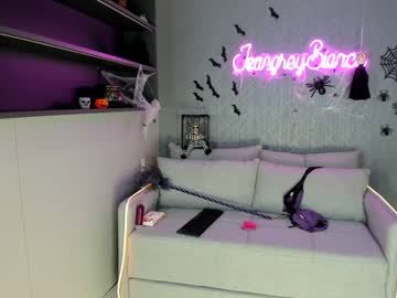 latina cam girl jeangreybianca image #3692088