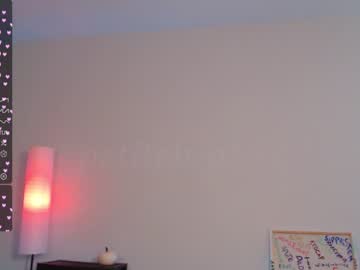latina cam girl petitebrat image #3581791