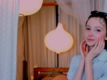 latina cam girl hailiemills image #2019076