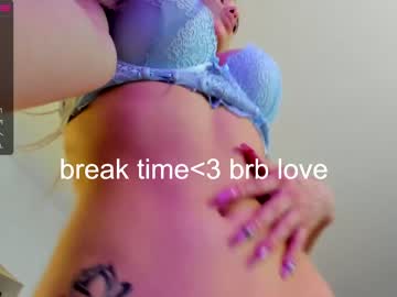 latina cam girl angella_kleee image #1537422