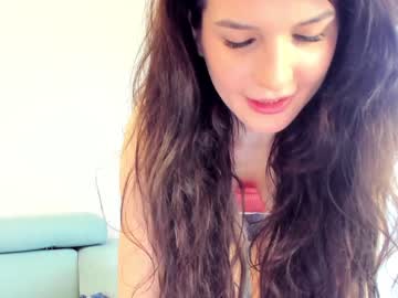 latina cam girl elaanna image #3359424