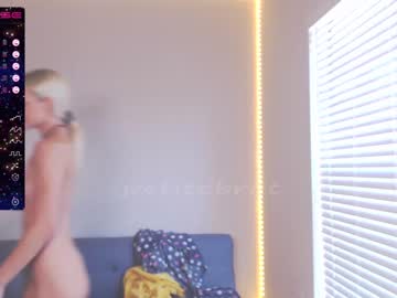 latina cam girl petitebrat image #1839846
