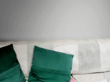 latina cam girl aria_diaz image #3147401