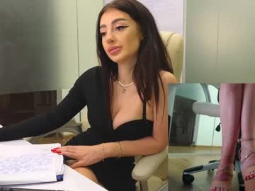 latina cam girl babesgowild image #3929380