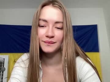 latina cam girl strawberryjamx image #826021