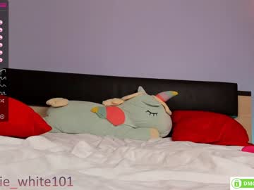 latina cam girl foxhilary image #1273763