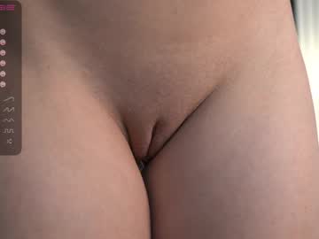 latina cam girl dovia image #1144799