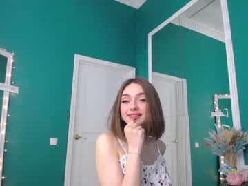 latina cam girl adelewilson__ image #896497