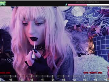 latina cam girl those_darn_frigs image #206896