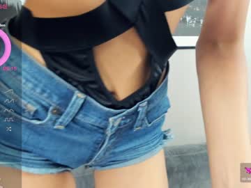 latina cam girl devilsgift_katy image #4477228