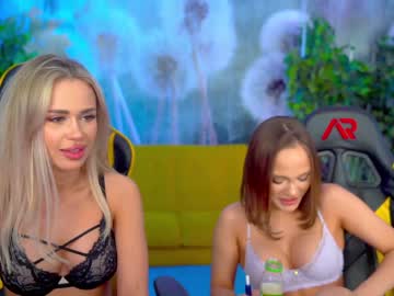 latina cam couple kira0541 image #2702375