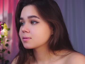 latina cam girl helenmoors image #3783854