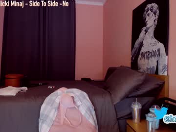 latina cam girl hollyextra image #1639966