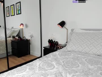 latina cam girl intrigueeme image #4103501