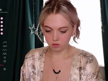 latina cam girl small_blondee image #3471209