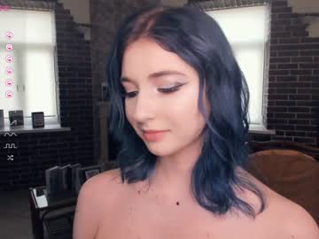 latina cam girl your_desssert image #4486461