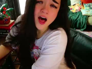 latina cam girl annatigarr image #4571094