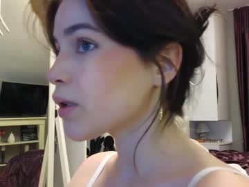 latina cam girl kr1stinarrow image #3271625