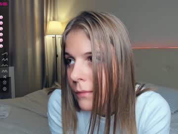 latina cam girl erline_may image #4457486