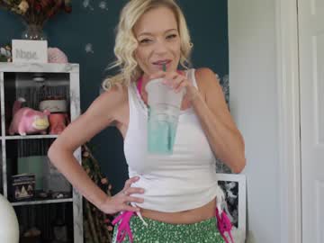 latina cam girl laceycoffeegirl image #1296111